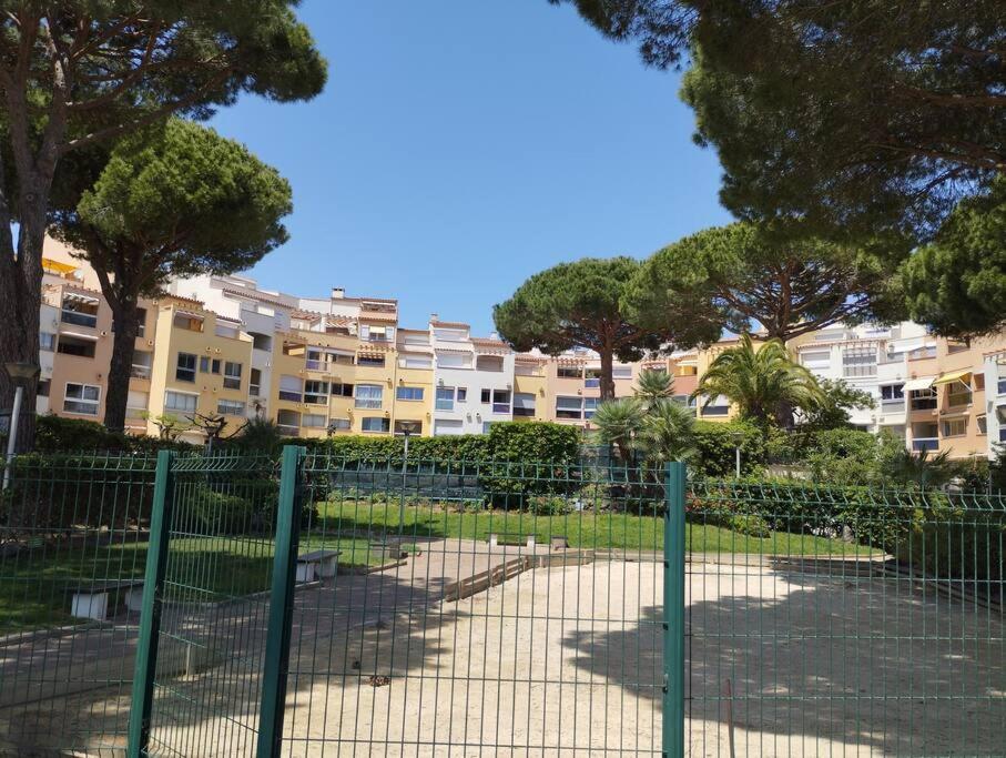 Studio 4 Couchages Avec Piscine D'Ete Vue Port Agde Exterior foto